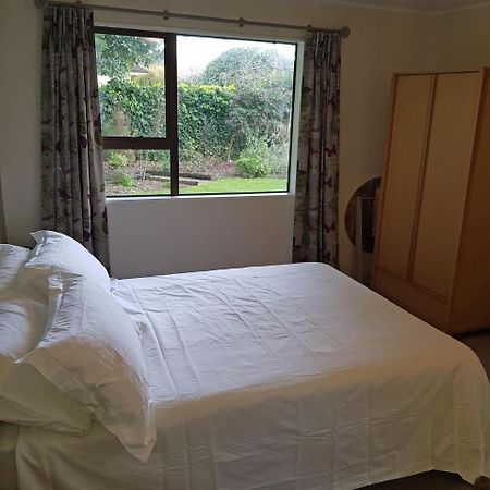 Garden Retreat Apartment Otaki Екстериор снимка